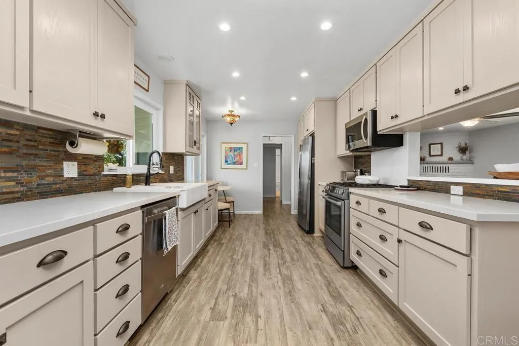 https://cdn.realtyfeed.com/cdn/127/306706181/2a38a2c9d989a9a6b4dad6a4f35fac37.webp