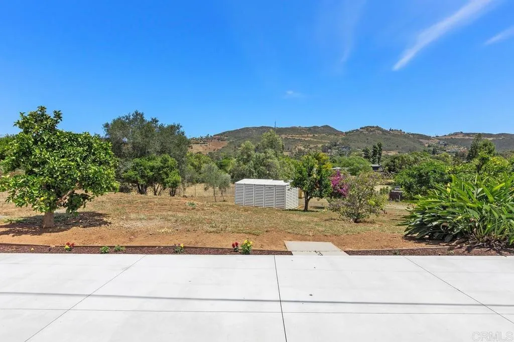 https://cdn.realtyfeed.com/cdn/127/306706181/ea10dab82f9d7f3d8d680423b1eec0df.webp