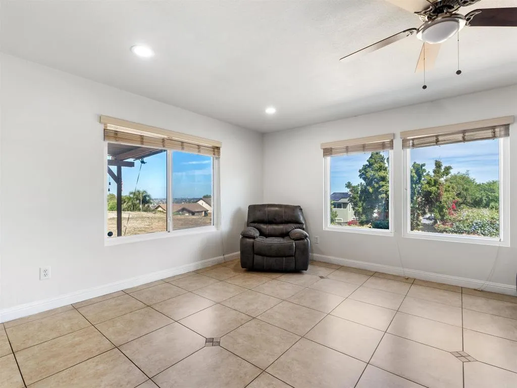 https://cdn.realtyfeed.com/cdn/127/306706206/51956e8c2436e438a337ecade8b43b95.webp