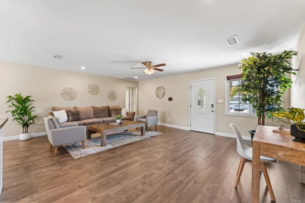 https://cdn.realtyfeed.com/cdn/127/306706217/0daaa36414020c05c6cf3dea3def7eac.webp