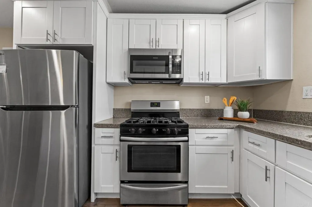 https://cdn.realtyfeed.com/cdn/127/306706217/457c7e8e646ff4c62f074beb2acafc9a.webp