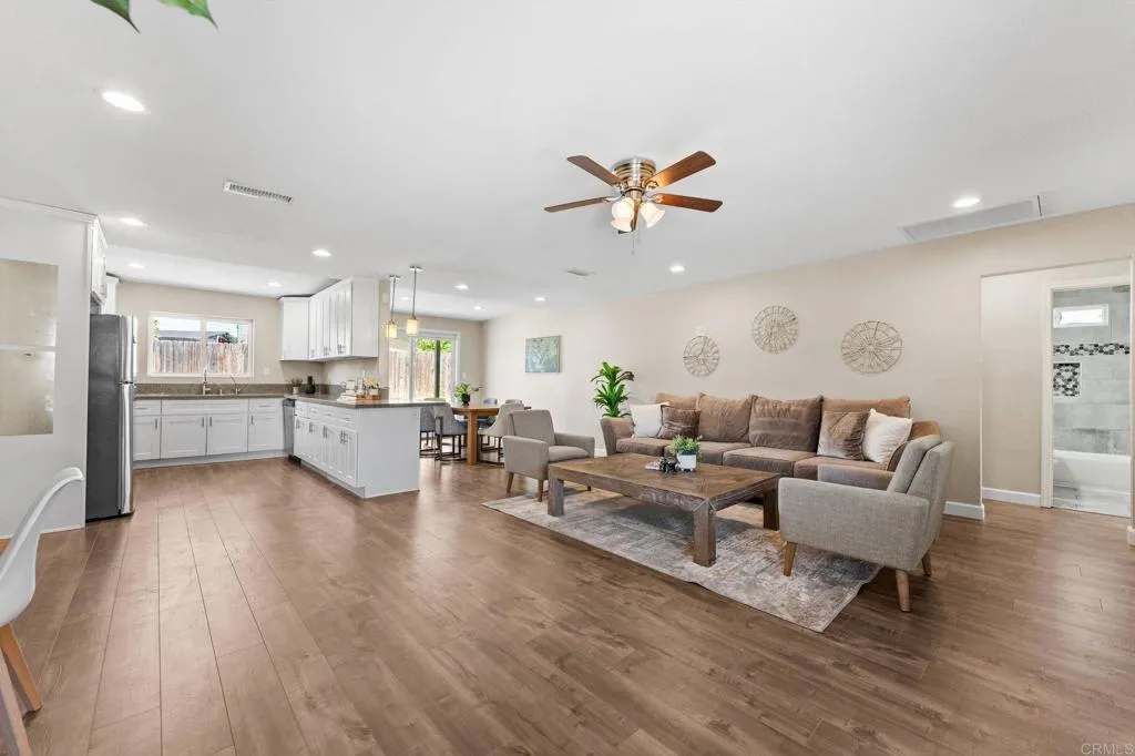 https://cdn.realtyfeed.com/cdn/127/306706217/a82fd1354203bb932f0642b56a0b5882.webp