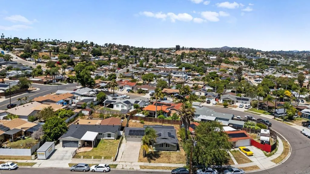 https://cdn.realtyfeed.com/cdn/127/306706217/fa831dc3e0a5d9c6ceec045b980c14f1.webp