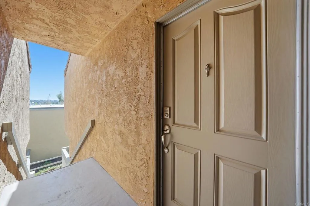 https://cdn.realtyfeed.com/cdn/127/306706254/6069b1e99bae51b9c9c5d3cc2724abcf.webp