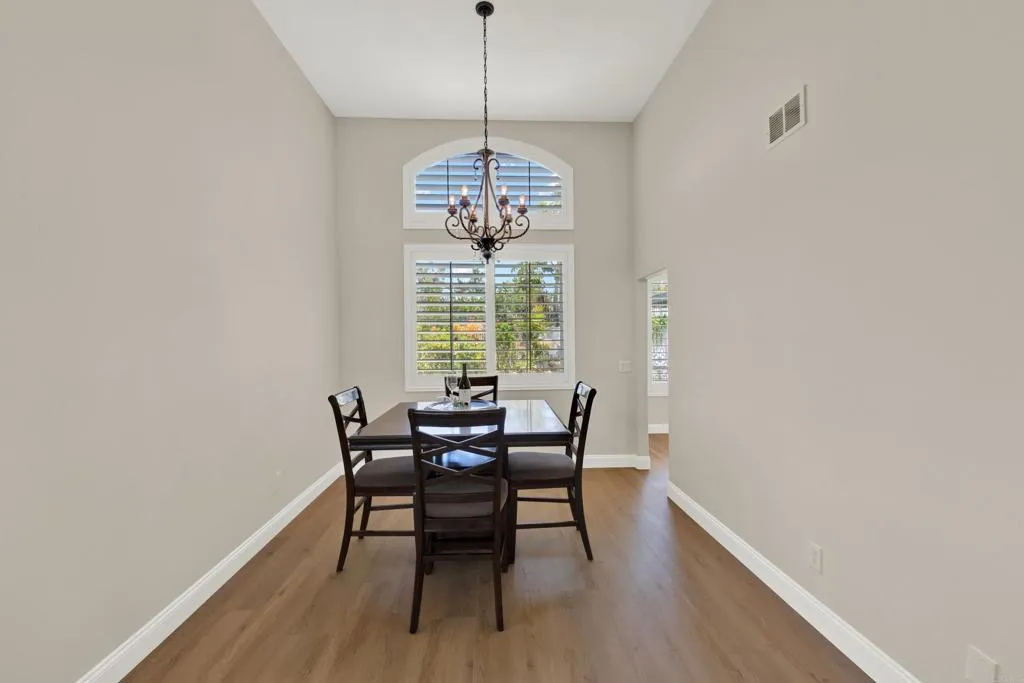 https://cdn.realtyfeed.com/cdn/127/306706257/150161c548c0ae7925a3389c9ffc5172.webp
