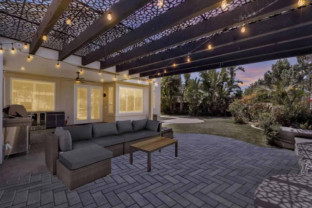https://cdn.realtyfeed.com/cdn/127/306706257/1a2aa16a4715ee9e1d4ea52b36b51749.webp
