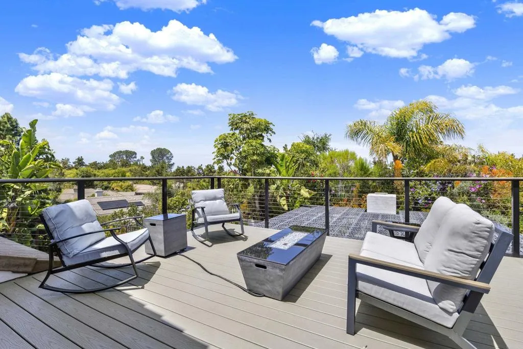https://cdn.realtyfeed.com/cdn/127/306706257/85aaf7f33cb11b220e77994819636303.webp