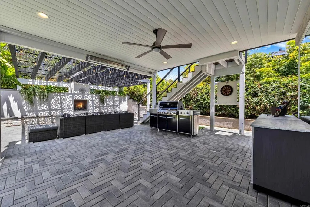 https://cdn.realtyfeed.com/cdn/127/306706257/dad34d0a76620b991f3db020582cb39b.webp