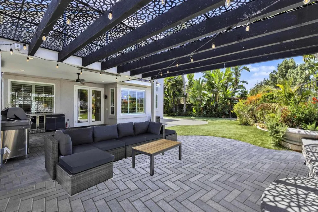 https://cdn.realtyfeed.com/cdn/127/306706257/ec440761e60068a754eb306865a84948.webp