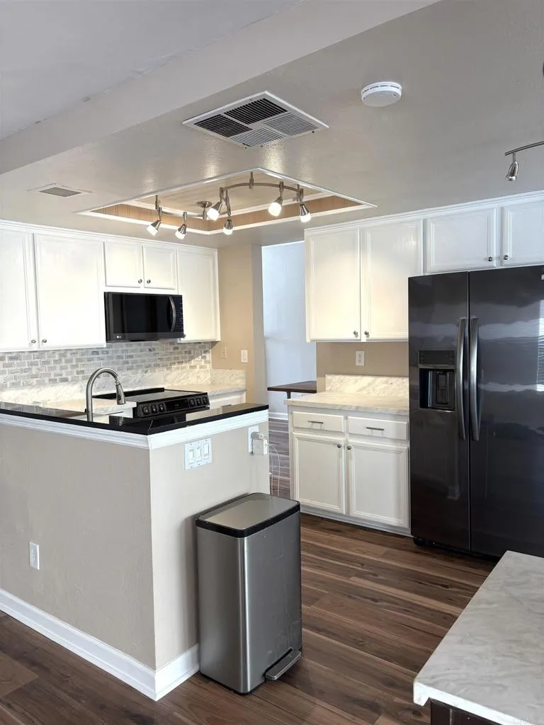 https://cdn.realtyfeed.com/cdn/127/306706331/606afeb60315296e84a61f208f4ff54f.webp
