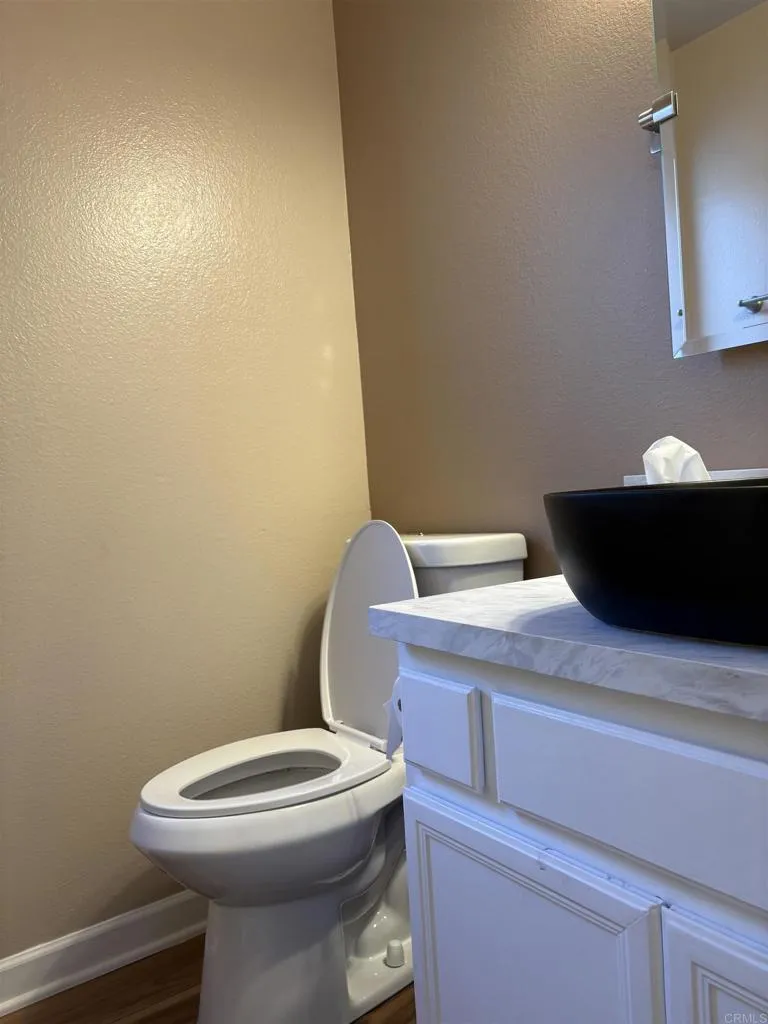 https://cdn.realtyfeed.com/cdn/127/306706331/e389df25222ddadbf6631d573854ff6d.webp