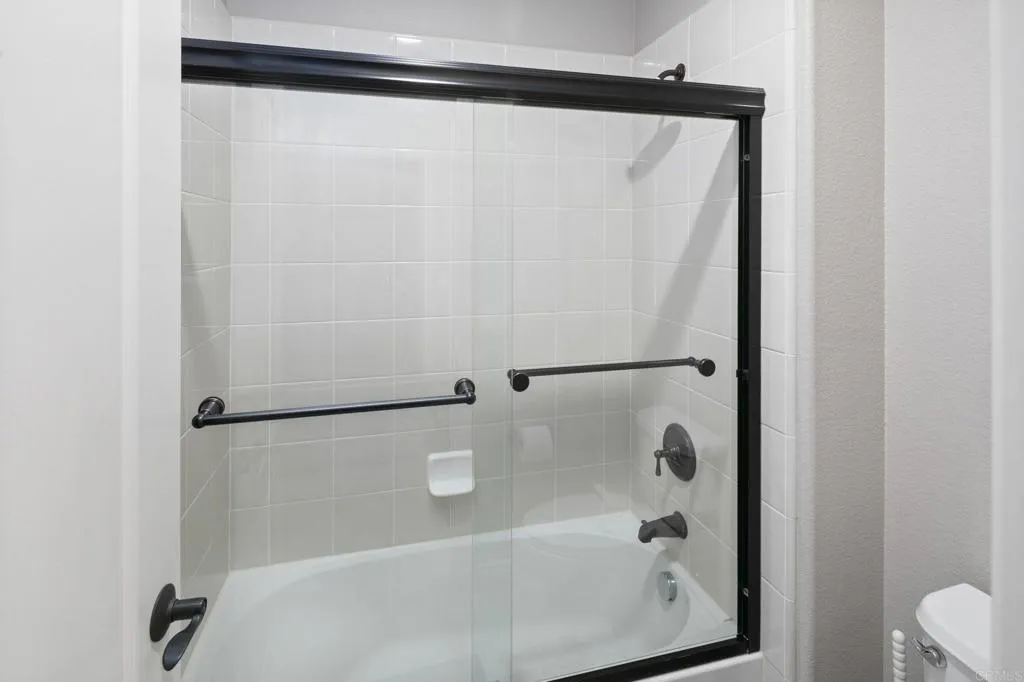 Photo #31: NDP2604138 Listing: Photo #31