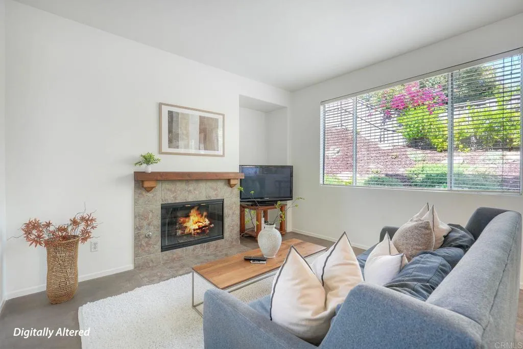 https://cdn.realtyfeed.com/cdn/127/306706373/0ca97d1394a98e4e762aa62b7135cfb1.webp