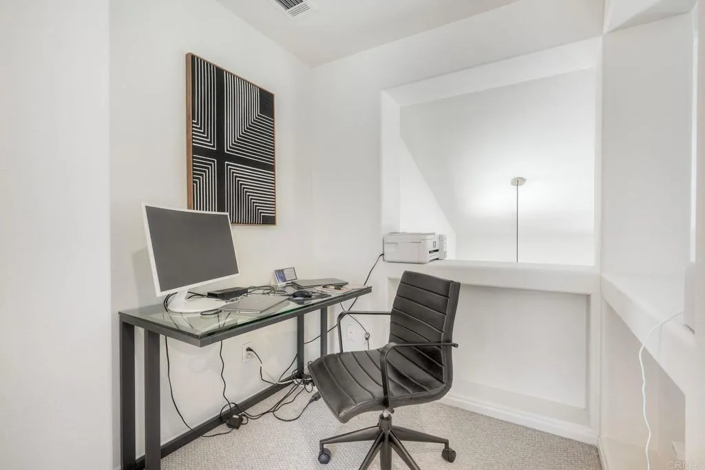 https://cdn.realtyfeed.com/cdn/127/306706373/289eb25fb5c60a200f52f2c26a60f4ed.webp