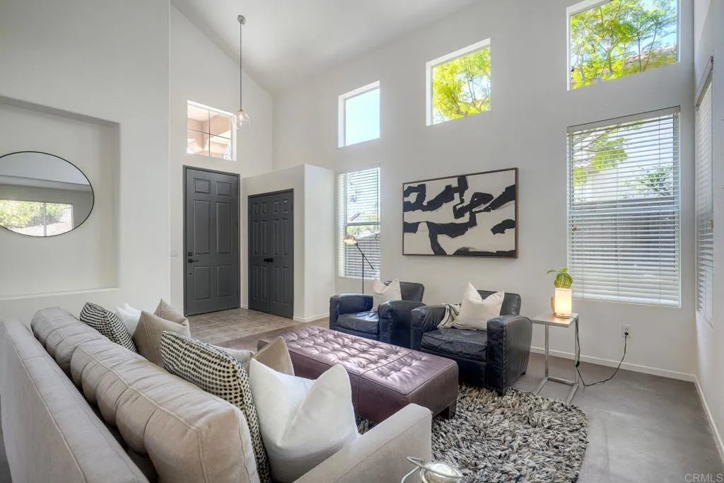 https://cdn.realtyfeed.com/cdn/127/306706373/aa323d9f3edb2d3f8bcce4bfbb8ec788.webp
