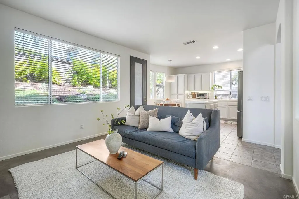 https://cdn.realtyfeed.com/cdn/127/306706373/b5c30ee9f87cece395a8b0e808e4a45f.webp