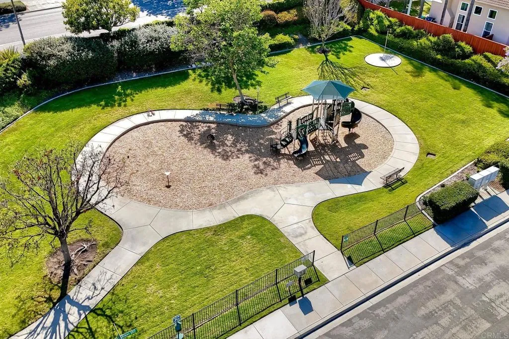 https://cdn.realtyfeed.com/cdn/127/306706373/c031cb91cc44130f19348639fa5f4026.webp