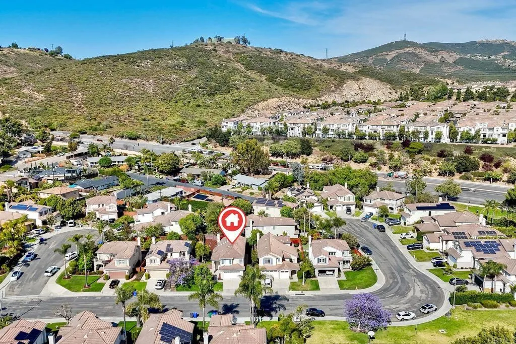 https://cdn.realtyfeed.com/cdn/127/306706373/c6749bca860848c8ef4d94e8a04fdb3d.webp