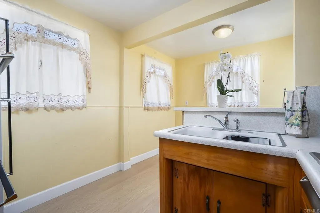 https://cdn.realtyfeed.com/cdn/127/306706389/41de8f29448e581a3e37dd0864a0469e.webp