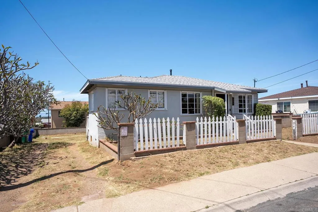 https://cdn.realtyfeed.com/cdn/127/306706389/ecb784eba41d40d94e5756be793b2abb.webp