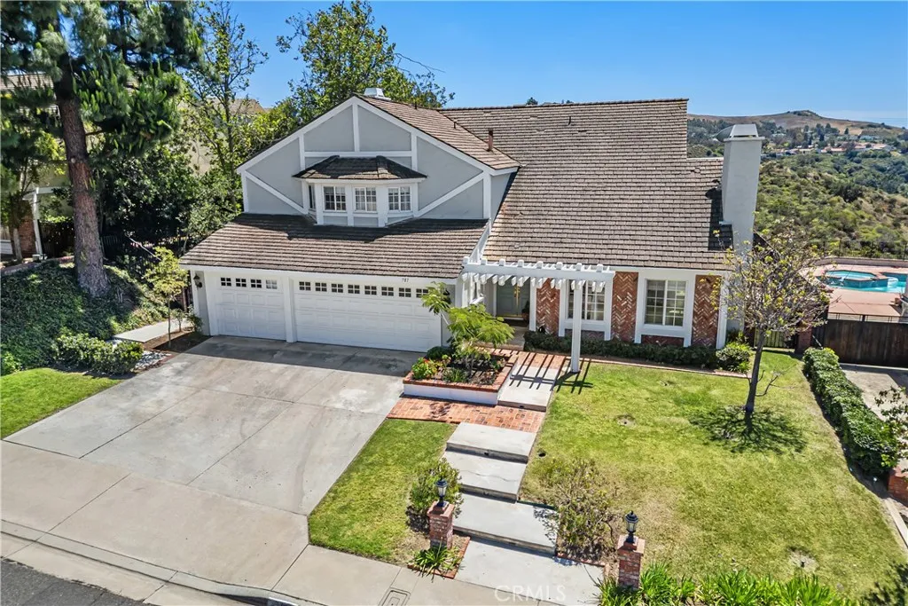 Anaheim Hills, CA 92807