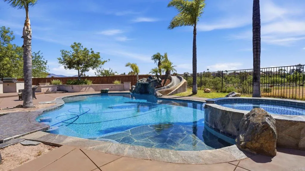 https://cdn.realtyfeed.com/cdn/127/306706405/8d3a9f5fd42a1d33ae4a82bf4afd1c20.webp