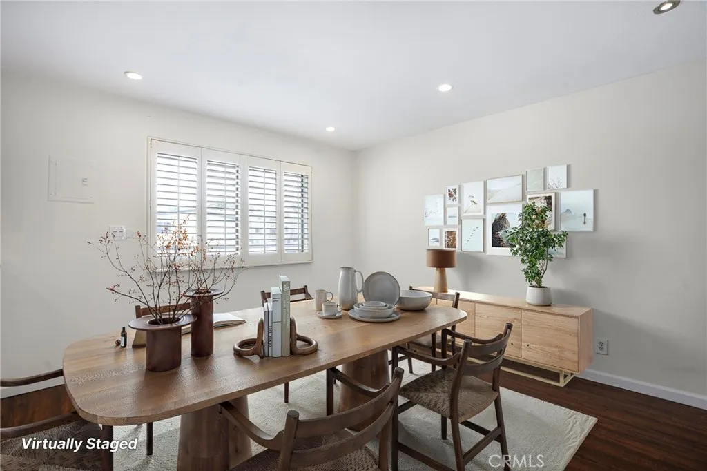 11100 Acama Unit 13, North Hollywood, CA 91602 - Photo 2 of 45, North Hollywood, CA