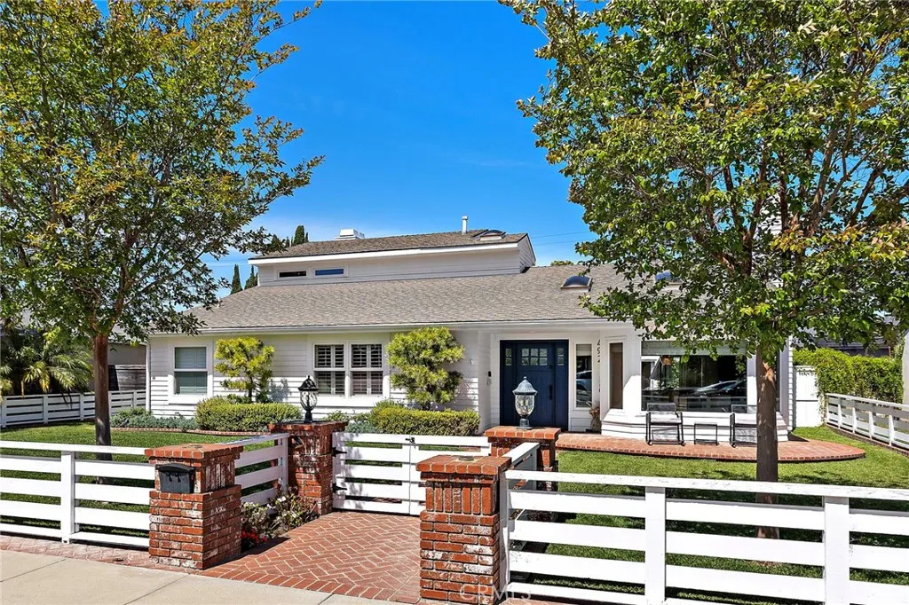 Costa Mesa, CA 92627