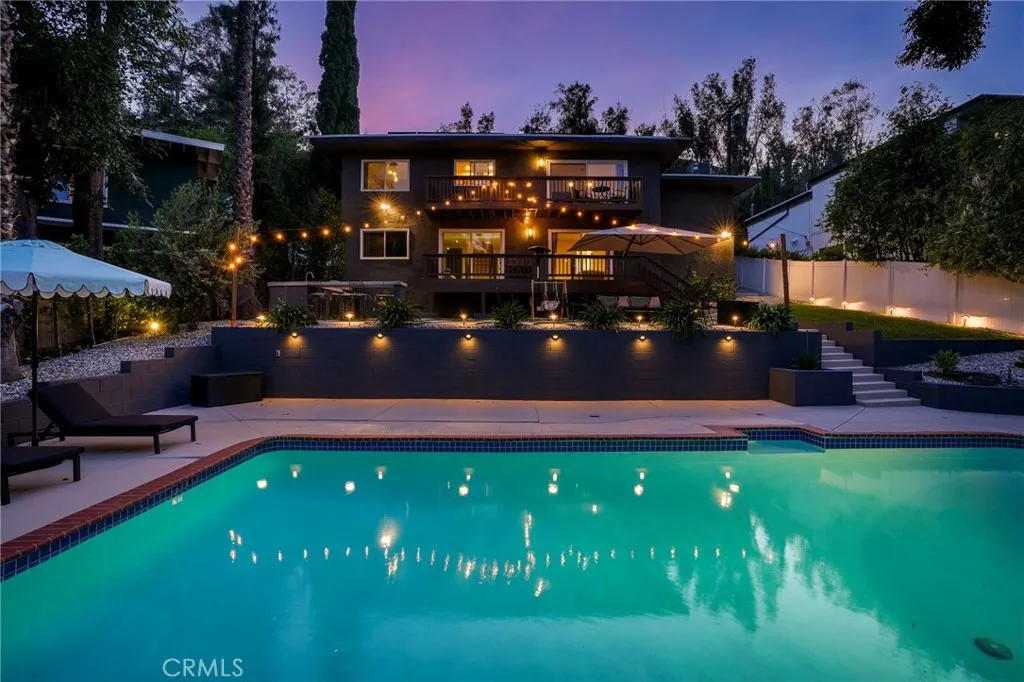 Woodland Hills, CA 91364