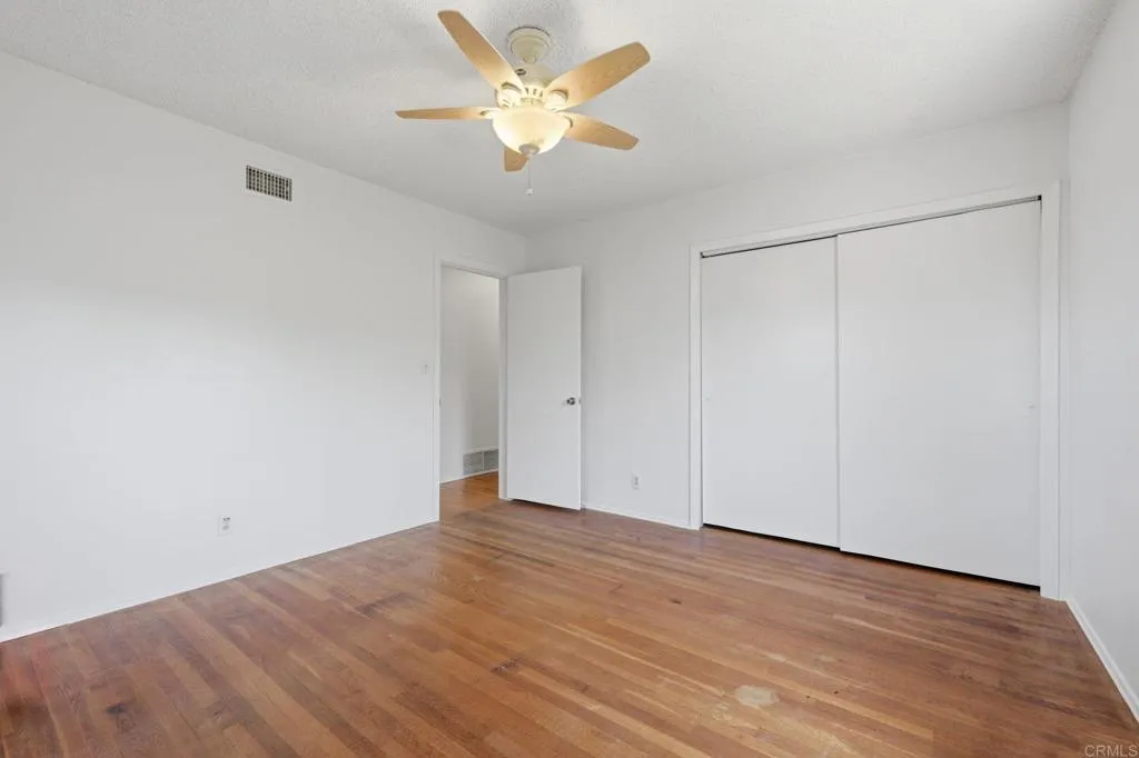 https://cdn.realtyfeed.com/cdn/127/306706495/e27e4f0ac3881515bc7f32877933871f.webp
