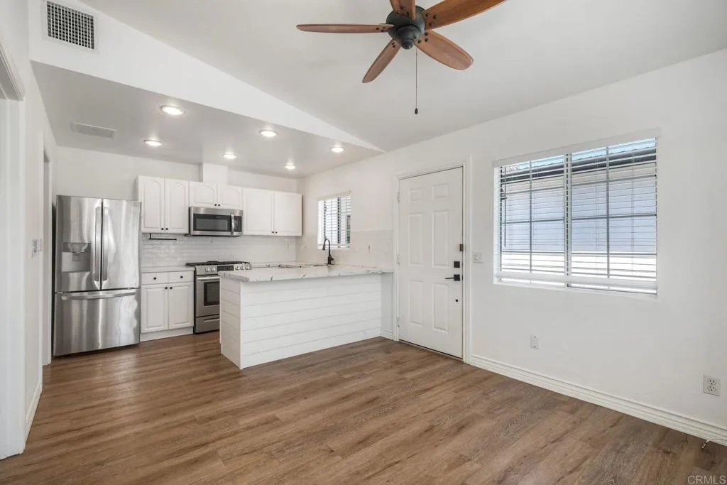 https://cdn.realtyfeed.com/cdn/127/306706514/5c375135560930852cb61568e7aecb1b.webp