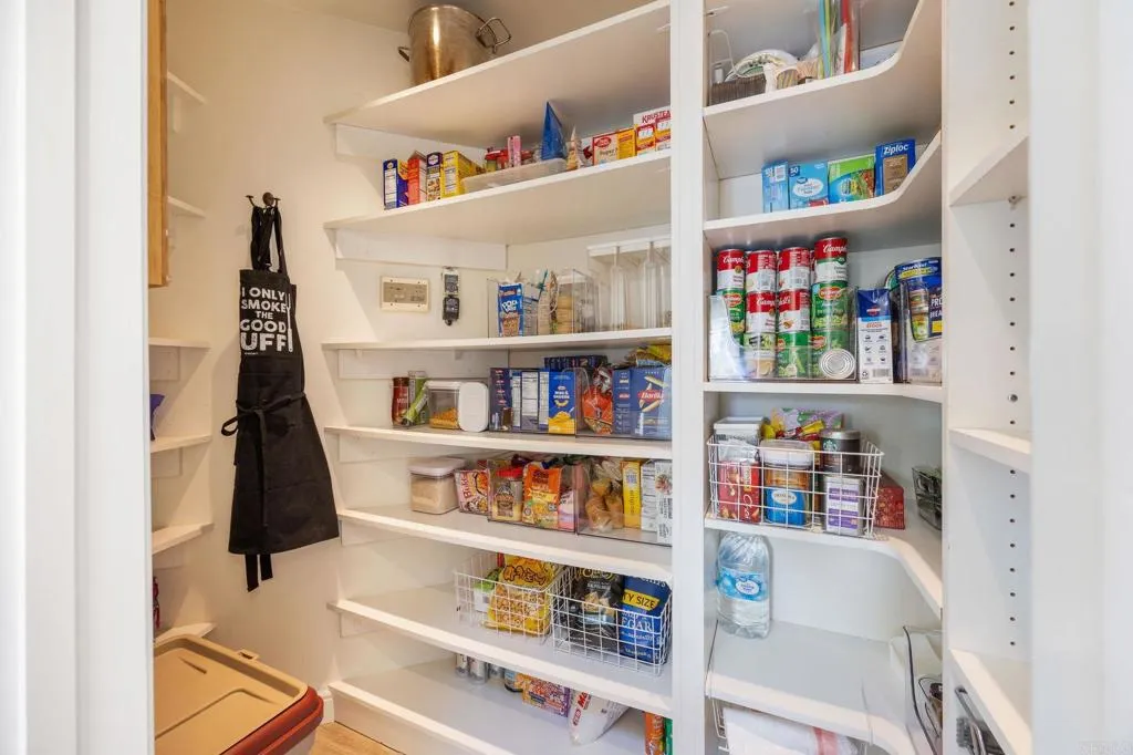https://cdn.realtyfeed.com/cdn/127/306706536/15265983f8160c5f6d56c1e1a0dfb282.webp