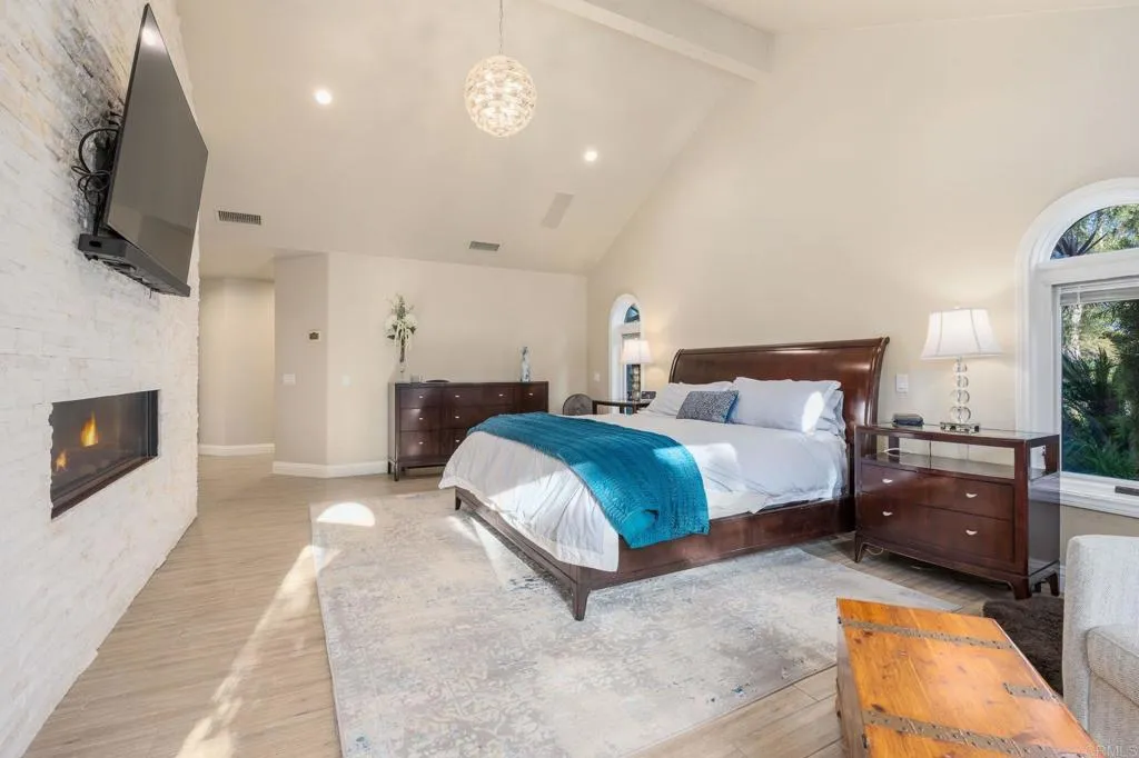 https://cdn.realtyfeed.com/cdn/127/306706536/25b2e6deceaea2f020ad2f34c425c63e.webp