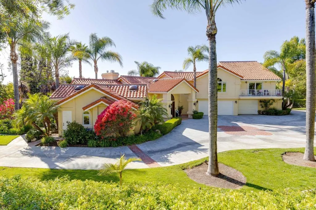 https://cdn.realtyfeed.com/cdn/127/306706536/2c2992c4b3472e05f60b9a8b5cc7c5dc.webp