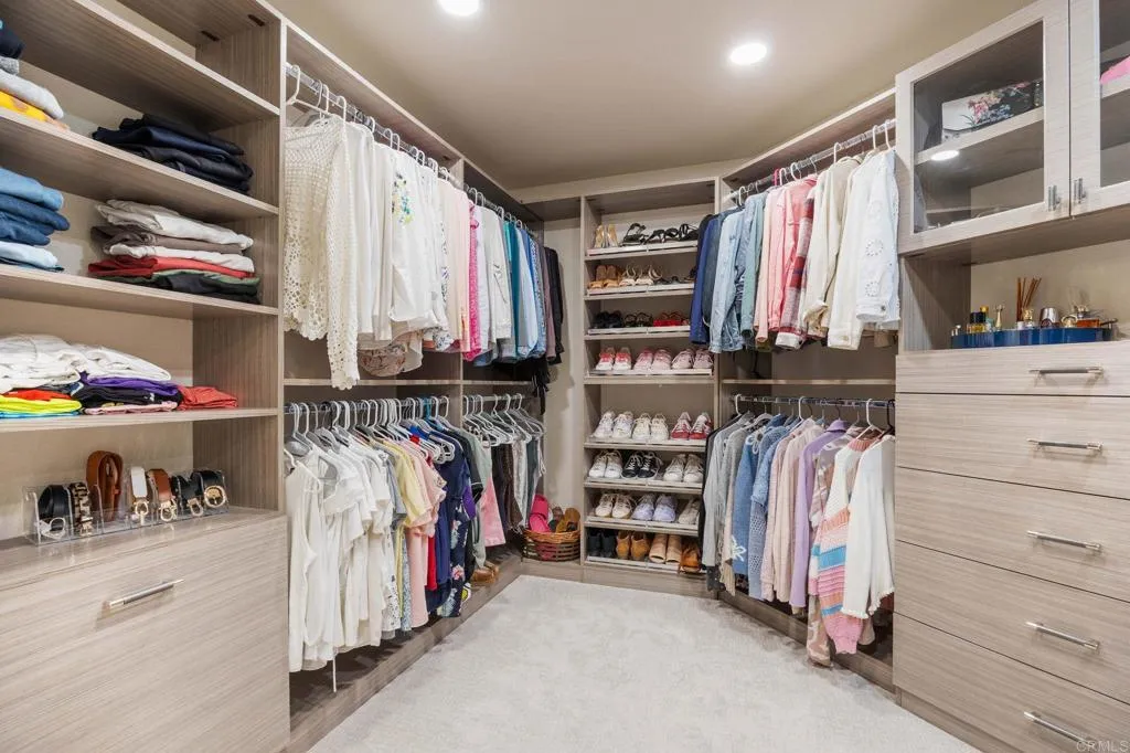 https://cdn.realtyfeed.com/cdn/127/306706536/6df66060dd41fff24491d18b61203dd1.webp