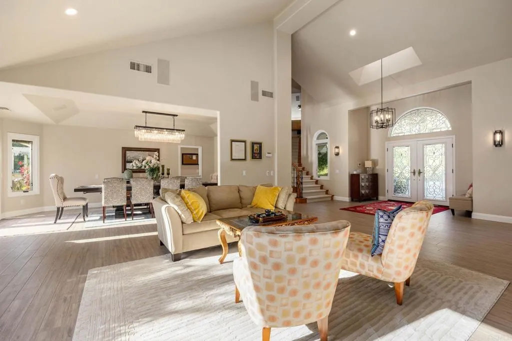 https://cdn.realtyfeed.com/cdn/127/306706536/e1c23e19aa49670478c4db2d8acf935b.webp