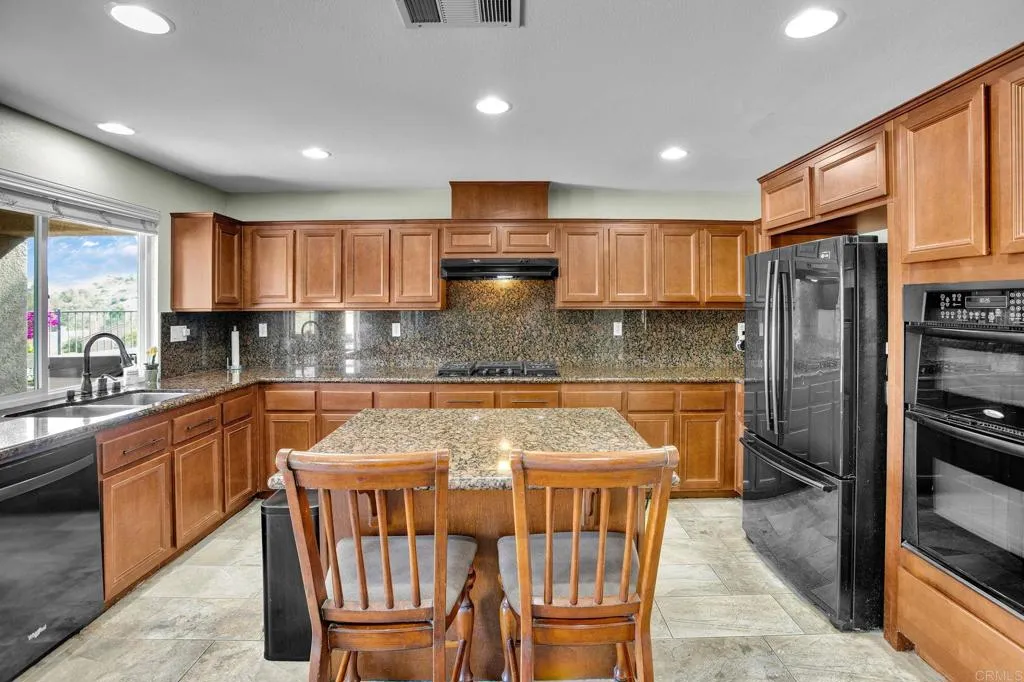 https://cdn.realtyfeed.com/cdn/127/306706548/689995ec374942801c36cd1df0fe519b.webp
