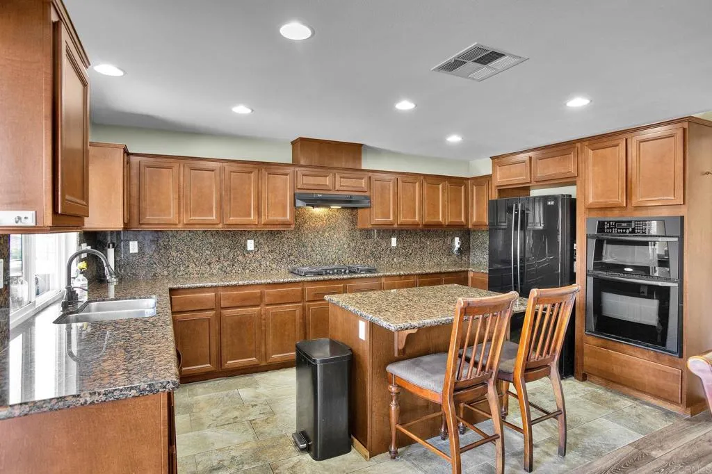 https://cdn.realtyfeed.com/cdn/127/306706548/c360db85026fd5fc87c5ff1306383200.webp