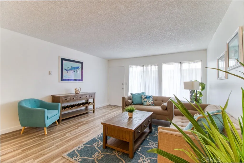Long Beach, CA 90805