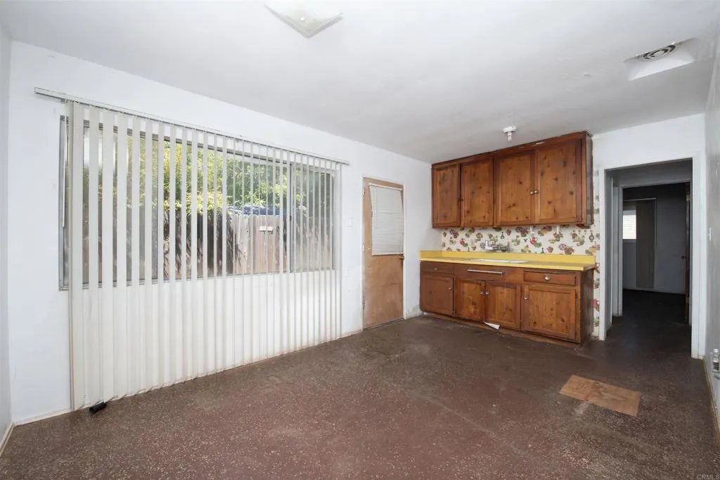 https://cdn.realtyfeed.com/cdn/127/306706597/b65b2dce7331fdfd1ba611b01f154feb.webp