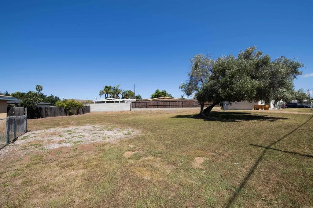https://cdn.realtyfeed.com/cdn/127/306706597/e549bb934476a65a1073c91f634ba845.webp