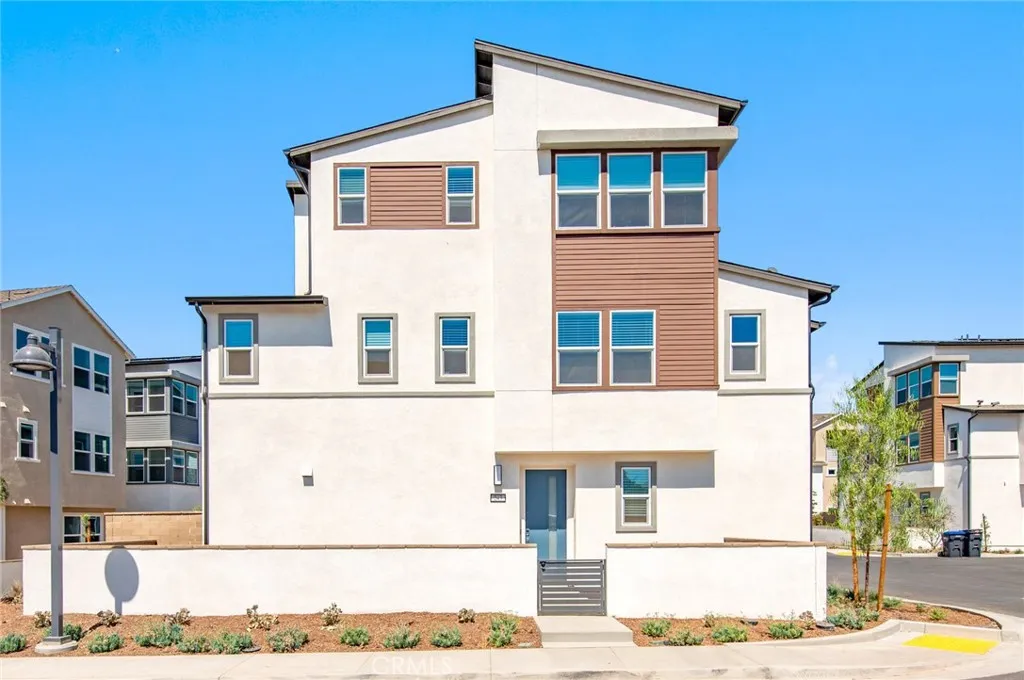 Irvine, CA 92618
