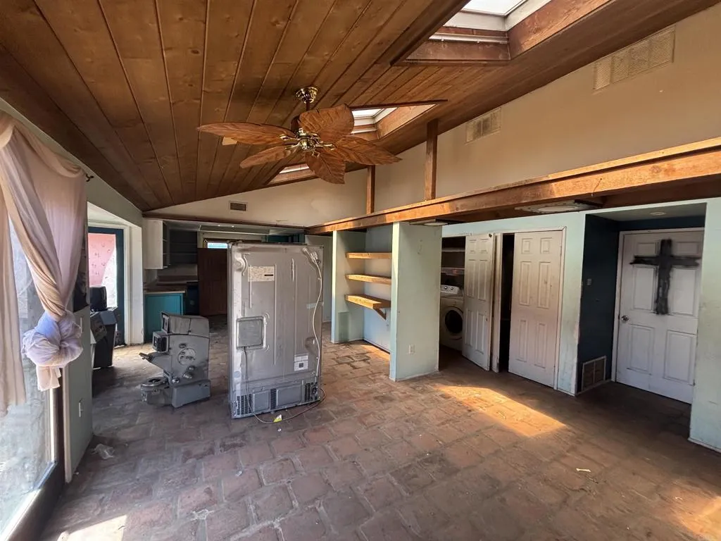 https://cdn.realtyfeed.com/cdn/127/306706632/9c00ad2fdd7a650c0c6e023c22871213.webp