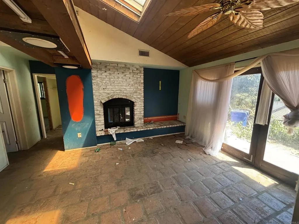 https://cdn.realtyfeed.com/cdn/127/306706632/c5e3b716417f49c929c9fea67a7c8ada.webp
