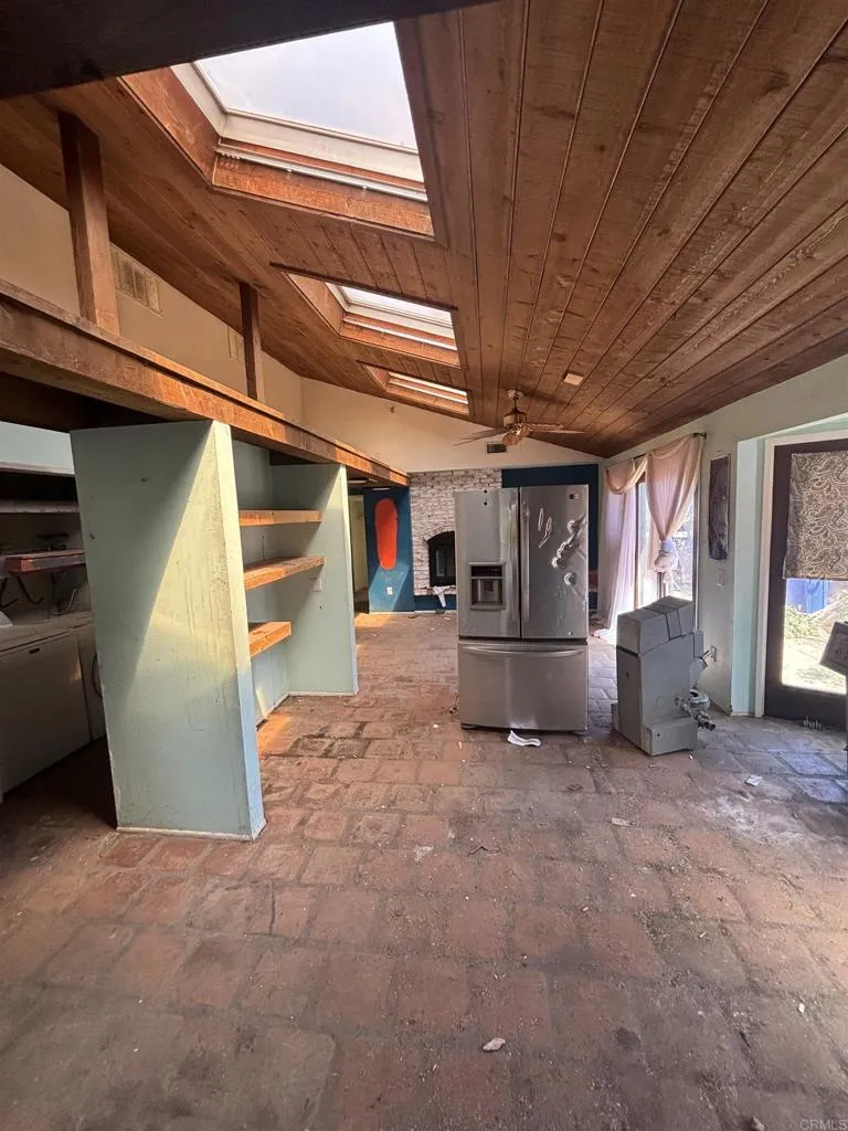https://cdn.realtyfeed.com/cdn/127/306706632/f71cba0df01a9071bfee4a882841328d.webp