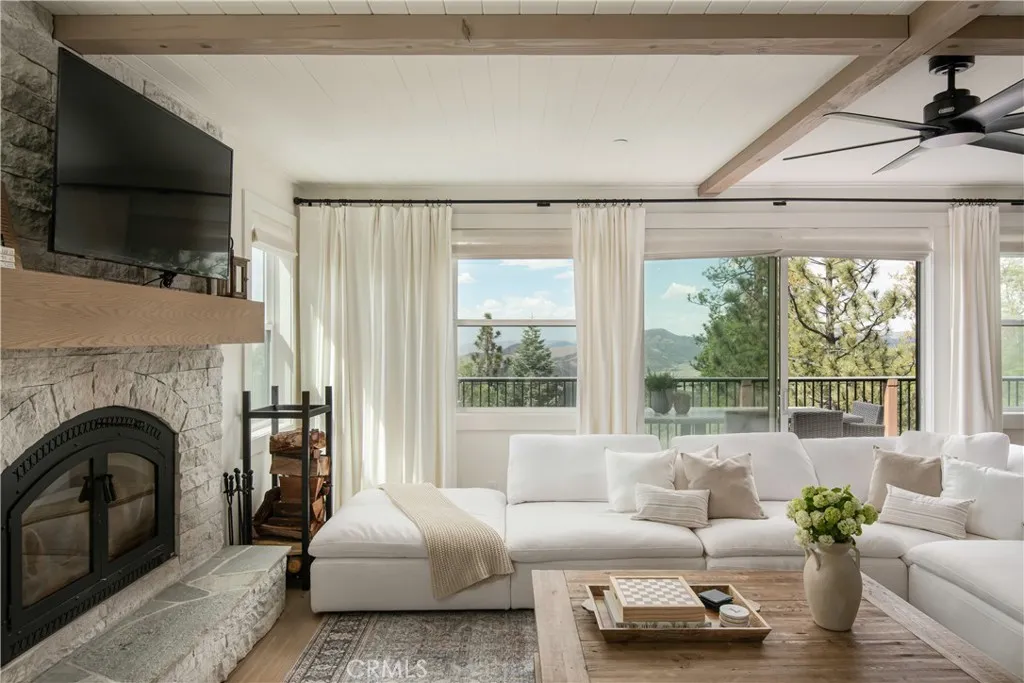 Lake Arrowhead, CA 92352