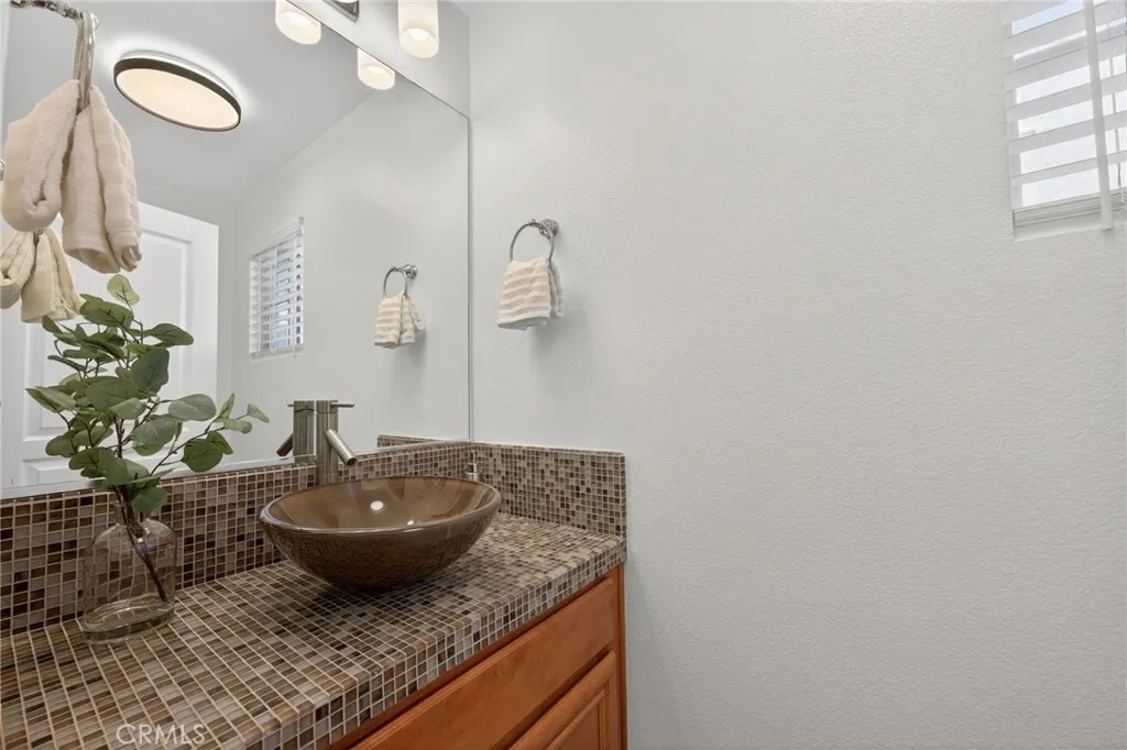 https://cdn.realtyfeed.com/cdn/127/306706743/15a117b7ad8ff9ed4e0e322153f4661c.webp