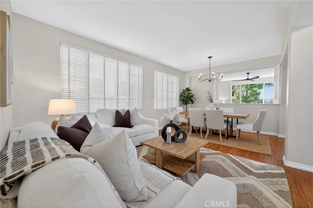 https://cdn.realtyfeed.com/cdn/127/306706743/1a5349c44912323cb161776fa6bf01e7.webp