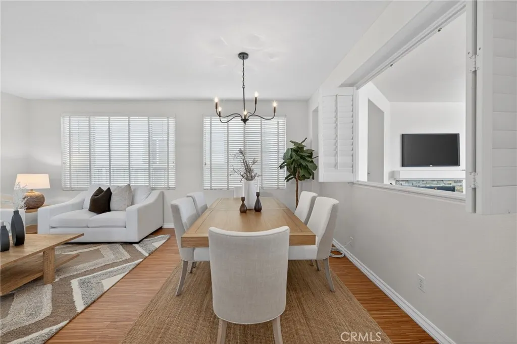 https://cdn.realtyfeed.com/cdn/127/306706743/269d84bc3c5f89299c4b6a6aa47f9b14.webp