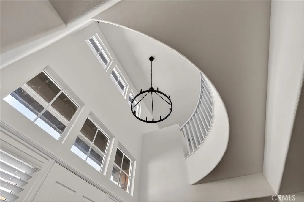 https://cdn.realtyfeed.com/cdn/127/306706743/3e65d86967bea6d2985dccbec33ecb05.webp
